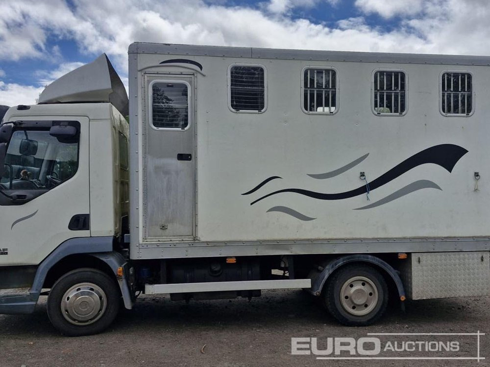 2006 DAF 45.150 - Livestock truck: picture 1 2006 DAF 45.150 - Livestock truck: picture 1