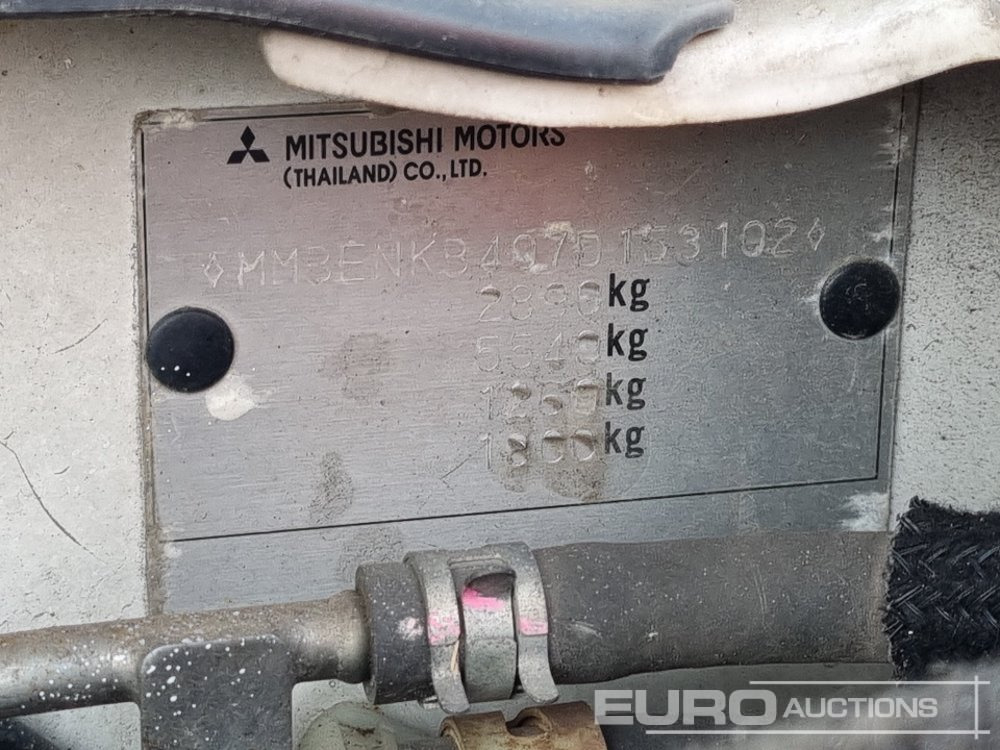 Pickup truck 2008 Mitsubishi L200: picture 37