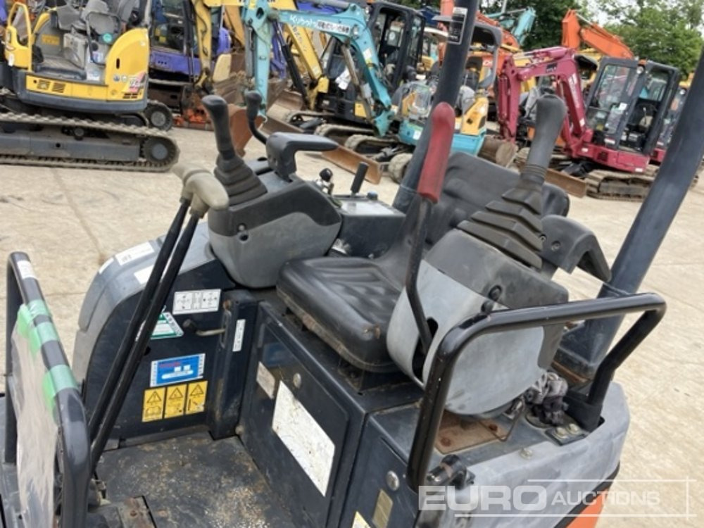 2013 Hitachi ZX17U-2 - Mini excavator: picture 5 2013 Hitachi ZX17U-2 - Mini excavator: picture 5