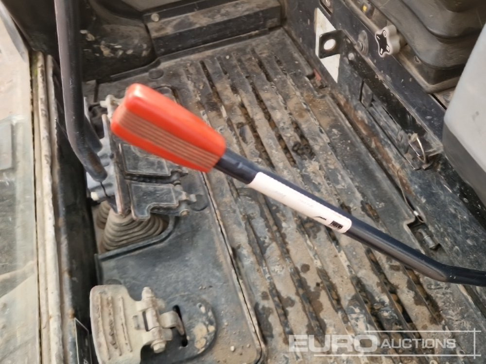 Mini excavator 2013 Kubota KX61-3: picture 36