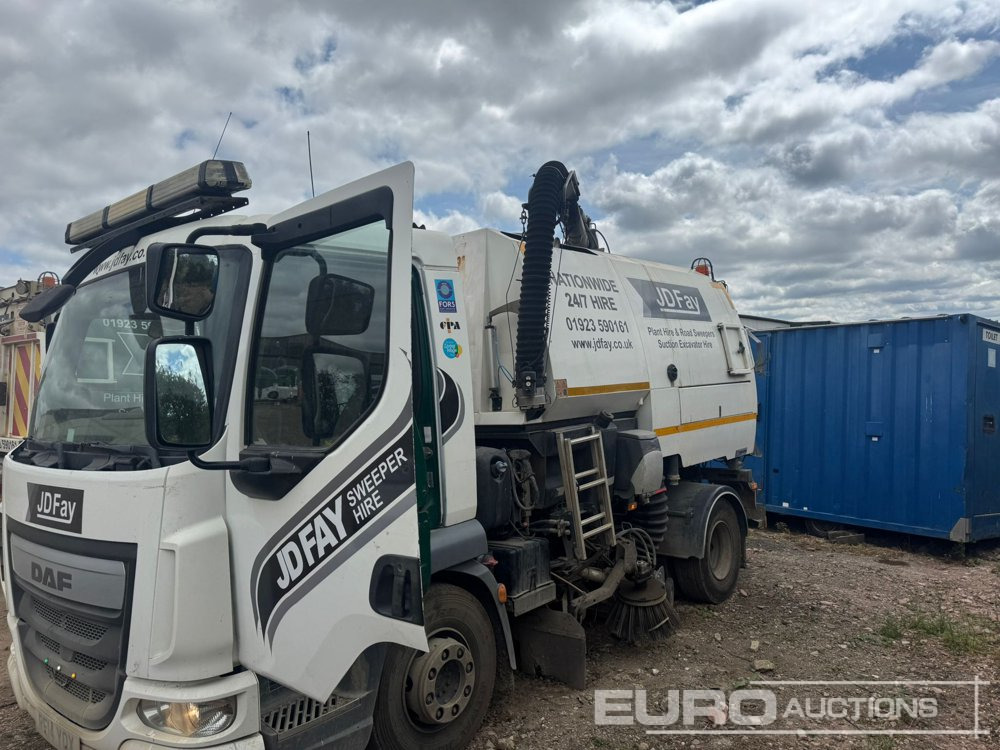 2014 DAF LF 180 FA - Road sweeper: picture 2 2014 DAF LF 180 FA - Road sweeper: picture 2