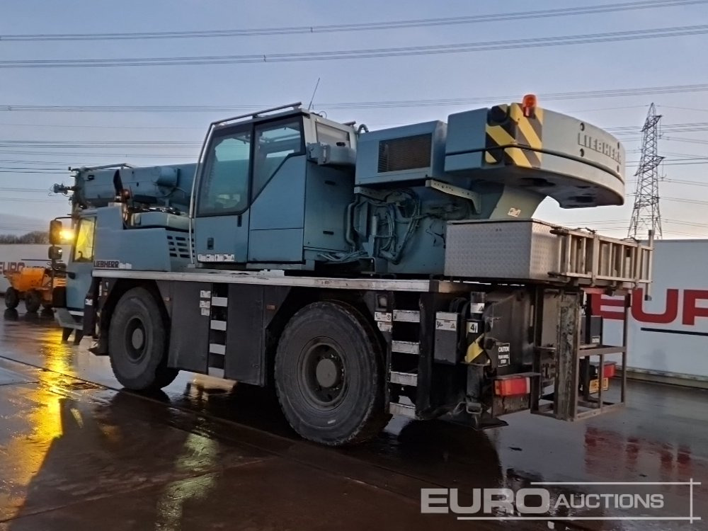 2014 Liebherr UTM 820 - Rough terrain crane: picture 3 2014 Liebherr UTM 820 - Rough terrain crane: picture 3