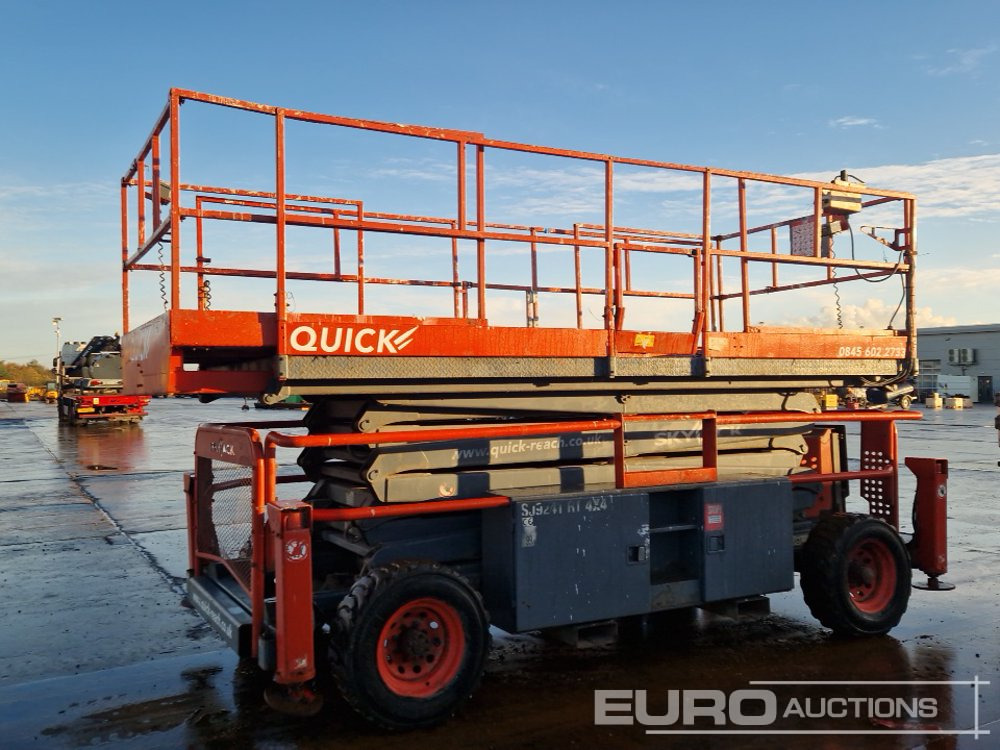 2014 SkyJack SJ9241 - Scissor lift: picture 5 2014 SkyJack SJ9241 - Scissor lift: picture 5