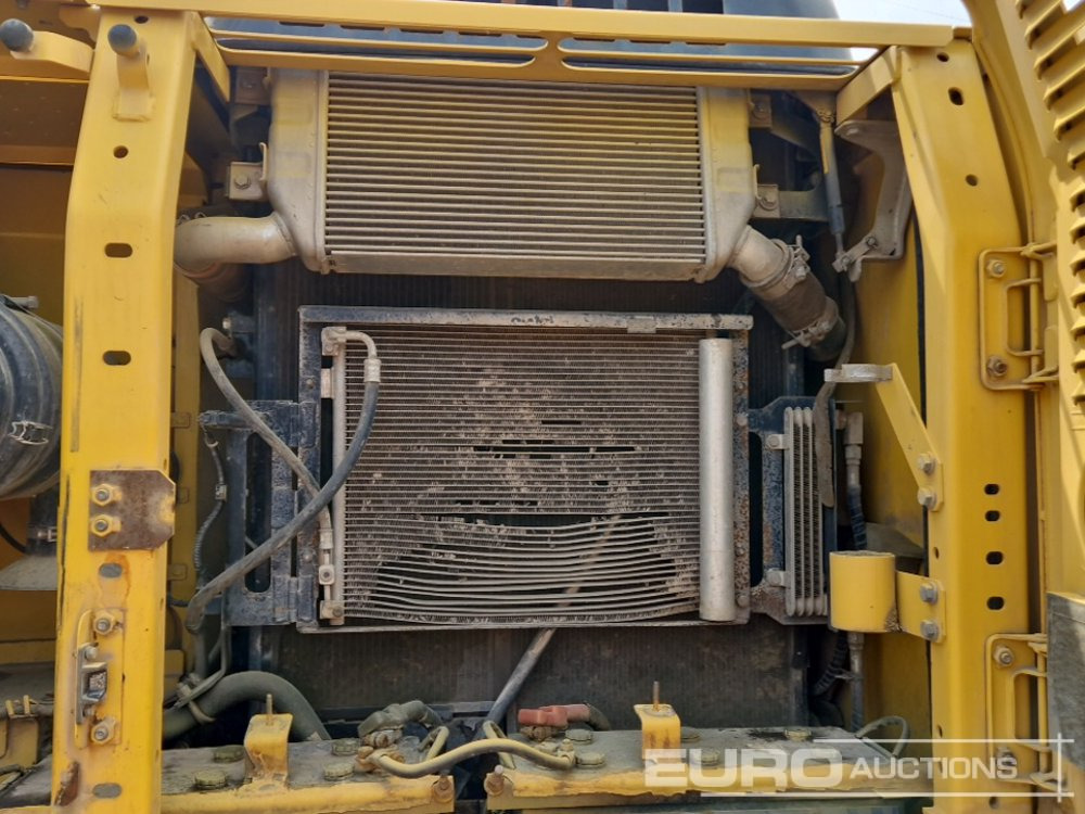 Crawler excavator 2015 Komatsu PC210LC-10: picture 45