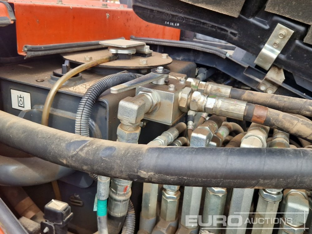 Mini excavator 2015 Kubota KX080-4: picture 37