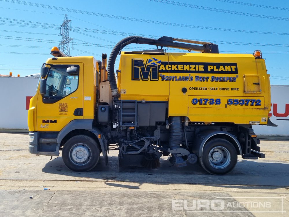 2016 DAF LF220 - Road sweeper: picture 2 2016 DAF LF220 - Road sweeper: picture 2