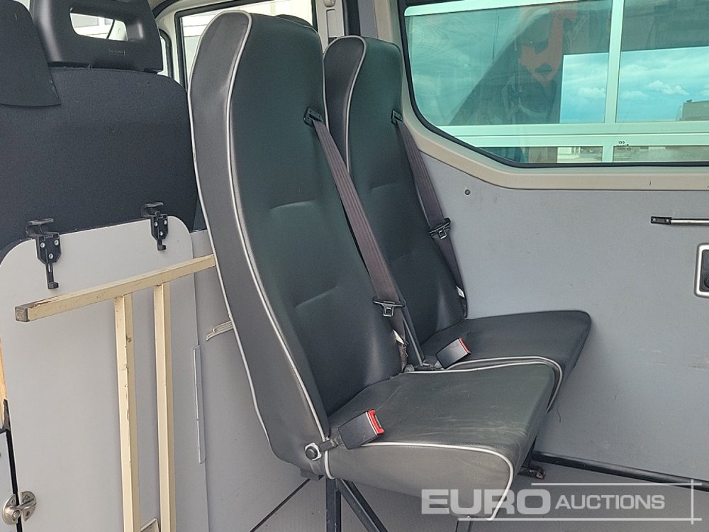 Combi van 2016 Iveco Daily 35S11: picture 19