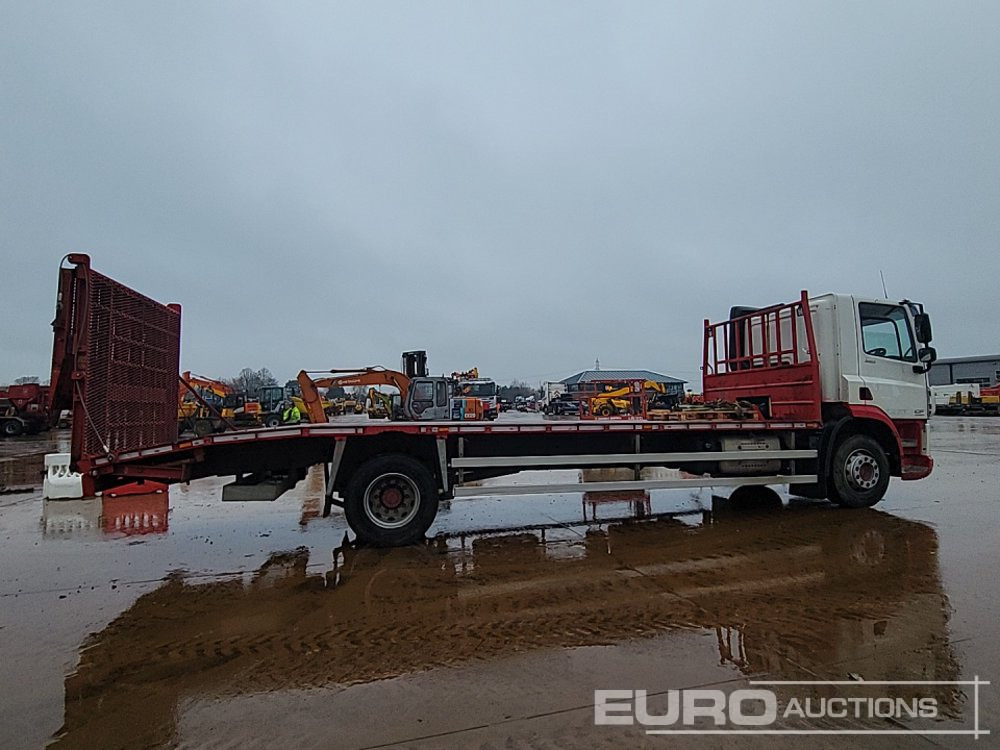 Dropside/ Flatbed truck for transportation of heavy machinery 2017 DAF CF260: picture 6