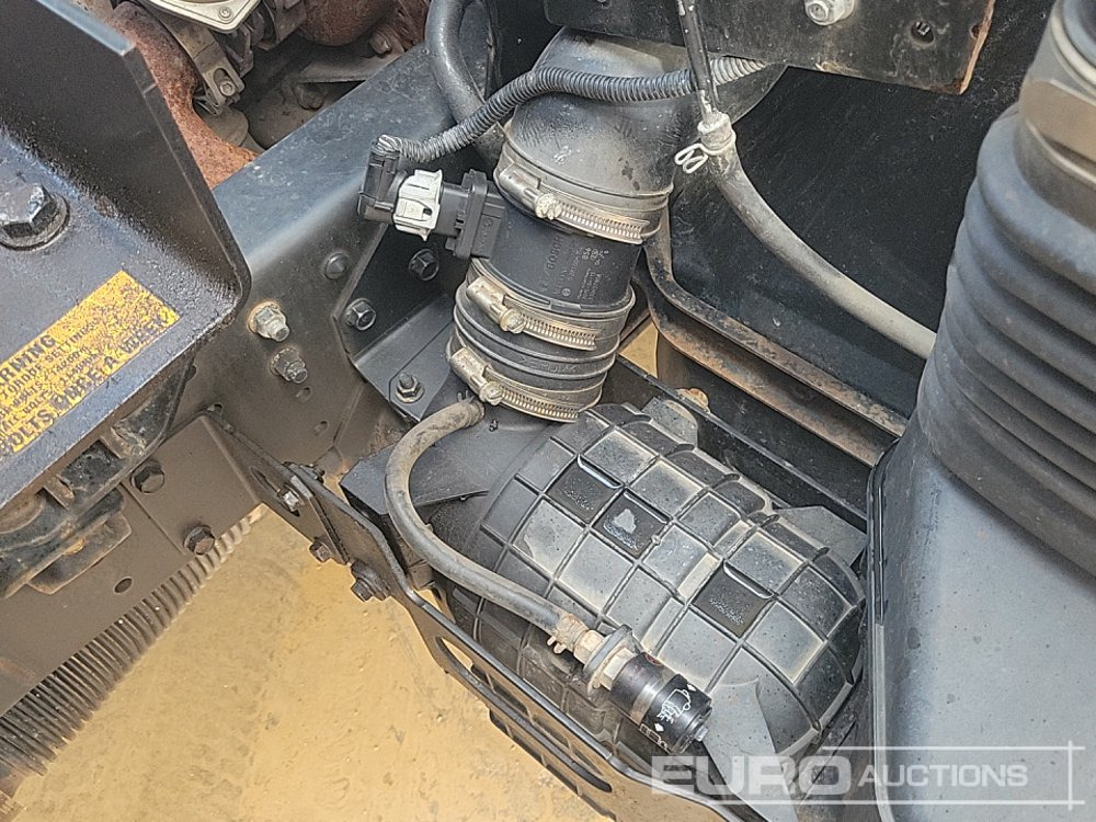 Tipper 2017 Mitsubishi Fuso 7C15: picture 21