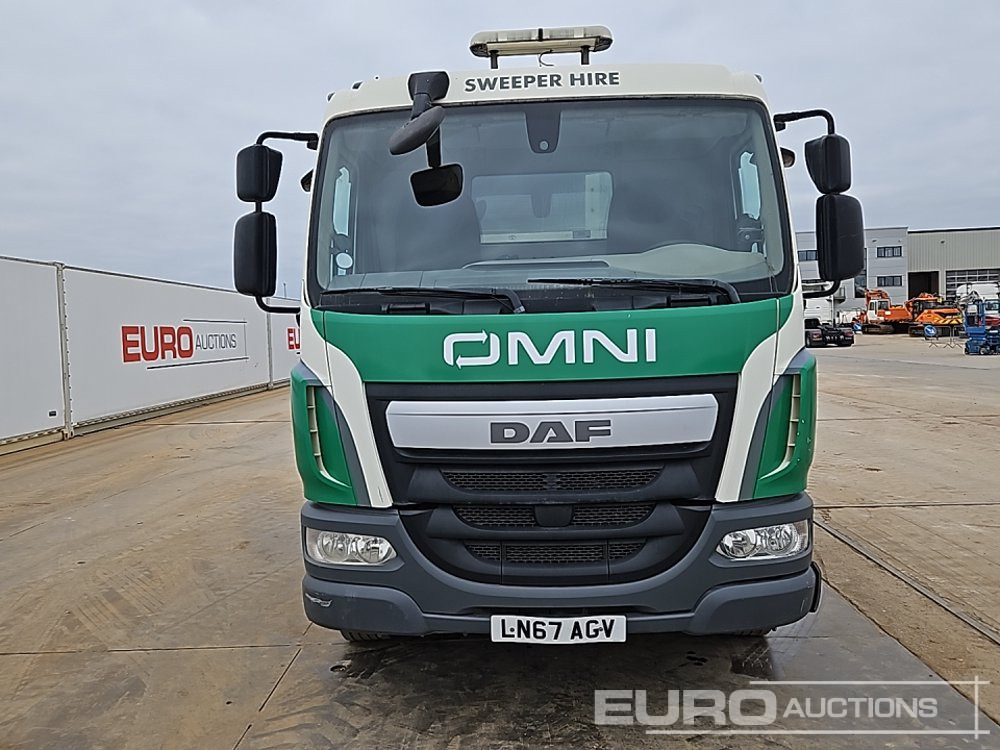 Road sweeper 2018 DAF LF230: picture 8