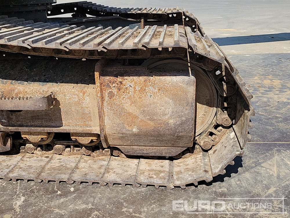 Crawler excavator 2018 Hyundai HX220L: picture 21