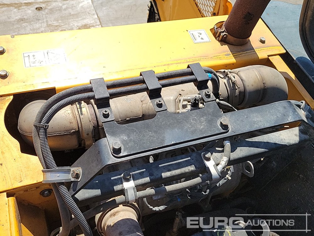 Crawler excavator 2018 Hyundai HX220L: picture 44