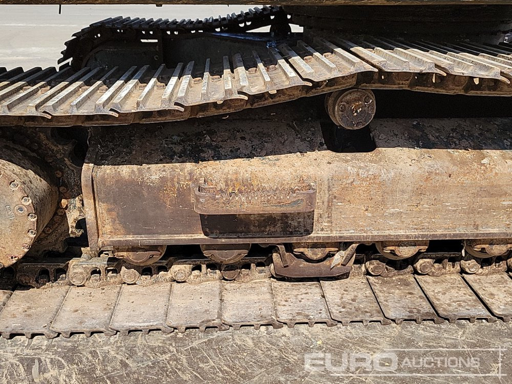 Crawler excavator 2018 Hyundai HX220L: picture 18