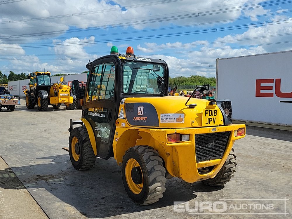2018 JCB 520-40 - Telescopic handler: picture 3 2018 JCB 520-40 - Telescopic handler: picture 3