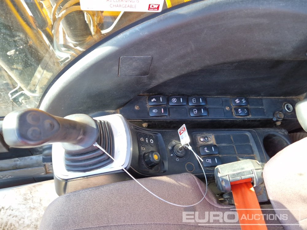 Crawler excavator 2019 JCB JS131LC: picture 44