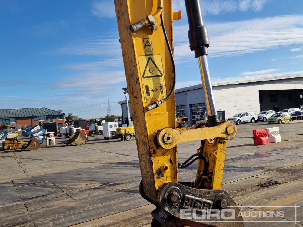 Crawler excavator 2019 JCB JS131LC: picture 24