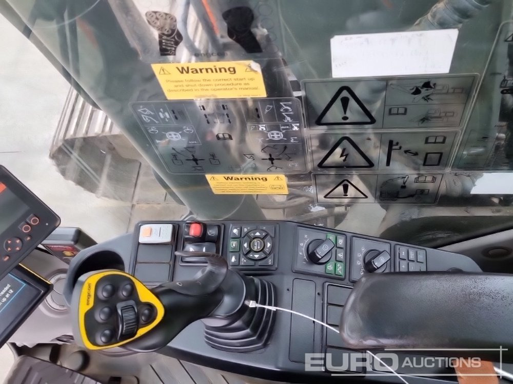 Crawler excavator 2020 Volvo EC140LC: picture 46