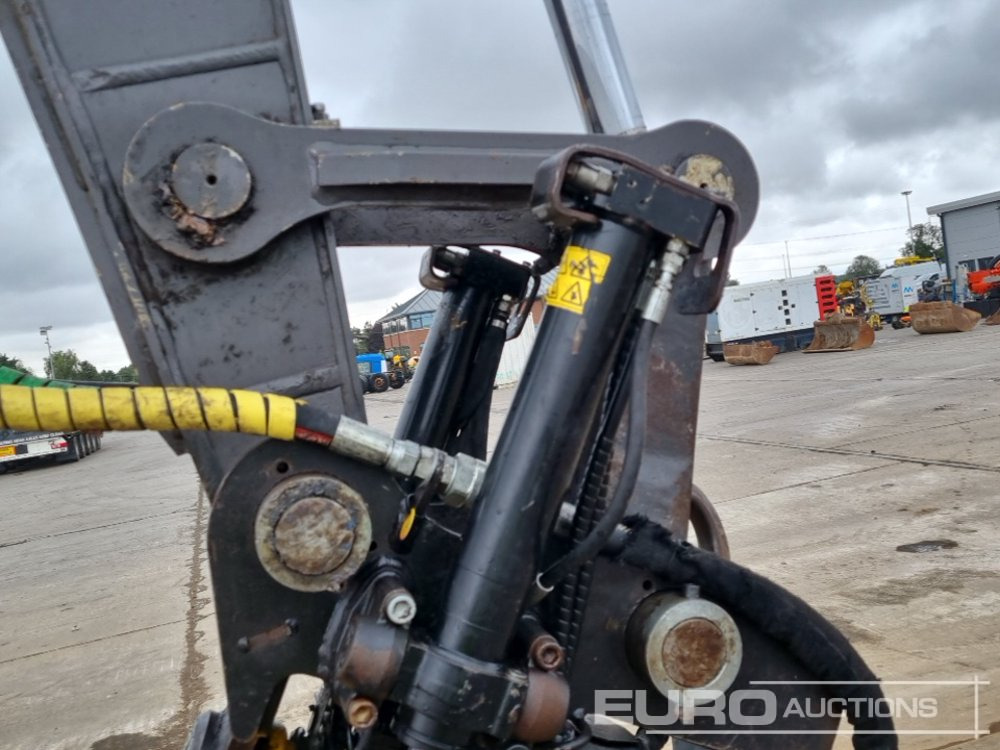 Crawler excavator 2020 Volvo EC140LC: picture 26