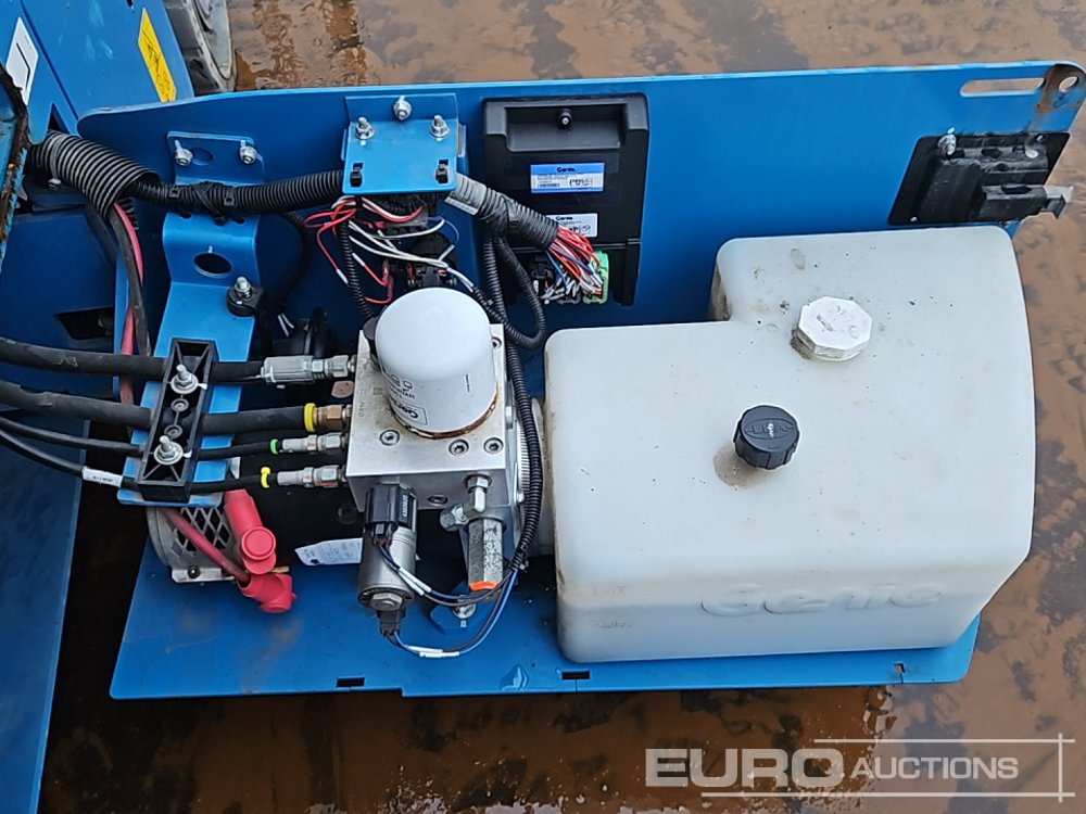 Aerial platform 2021 Genie GS3246: picture 18