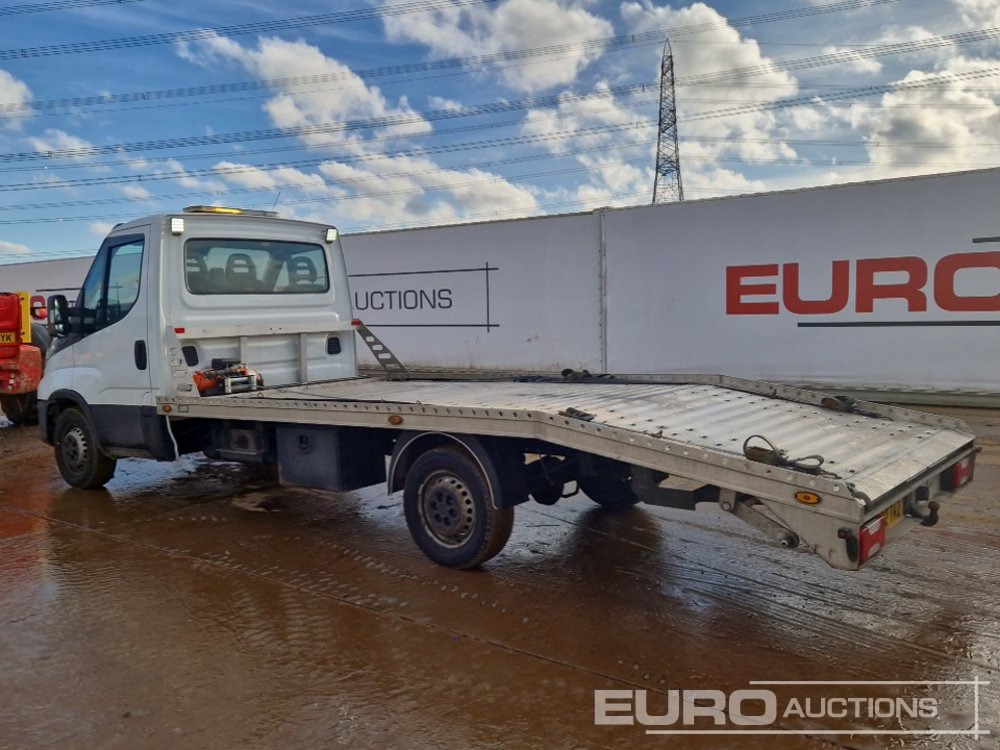 2022 Iveco Daily 35-180 - Open body delivery van: picture 3 2022 Iveco Daily 35-180 - Open body delivery van: picture 3