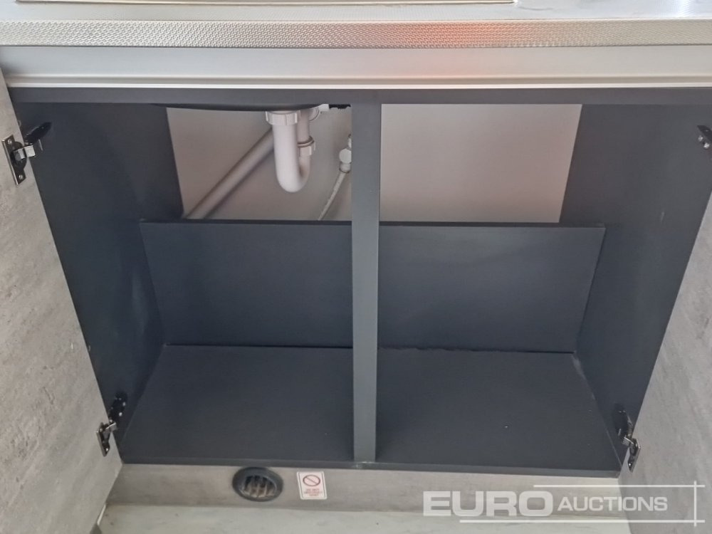 Shipping container 22' x 9' Welfare Unit, Stephill SSD6000VV2 6kVA Generator (Cannot Be Reconsigned): picture 16