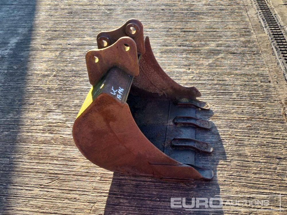 Bucket 24" Digging Bucket 30mm Pin to suit Mini Excavator: picture 6