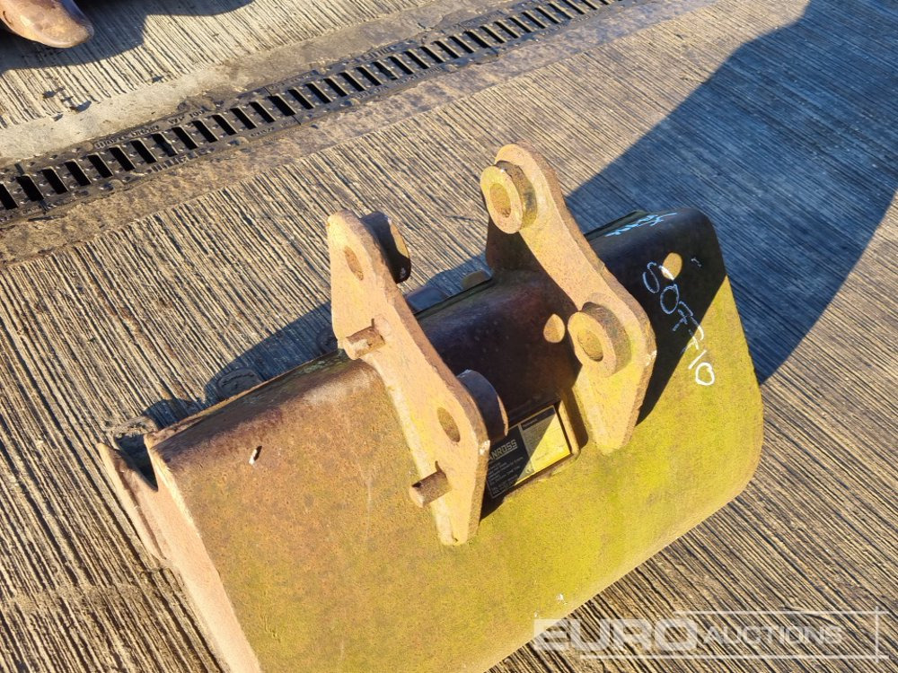 Bucket 24" Digging Bucket 30mm Pin to suit Mini Excavator: picture 12