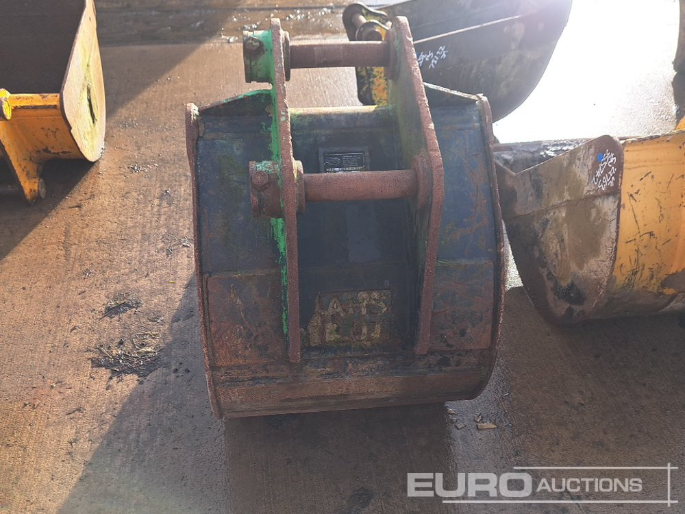 24" Strickland Digging Bucket 45mm Pin to suit 4-6 Ton Excavator - Bucket: picture 4 24" Strickland Digging Bucket 45mm Pin to suit 4-6 Ton Excavator - Bucket: picture 4