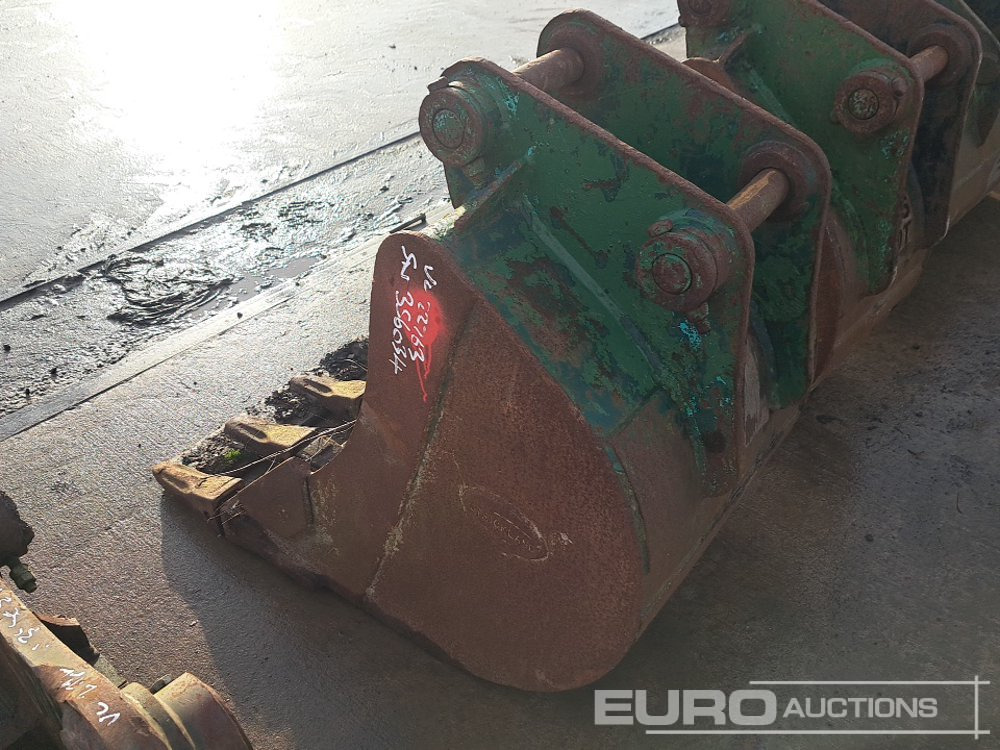 24" Strickland Digging Bucket 45mm Pin to suit 4-6 Ton Excavator - Bucket: picture 3 24" Strickland Digging Bucket 45mm Pin to suit 4-6 Ton Excavator - Bucket: picture 3