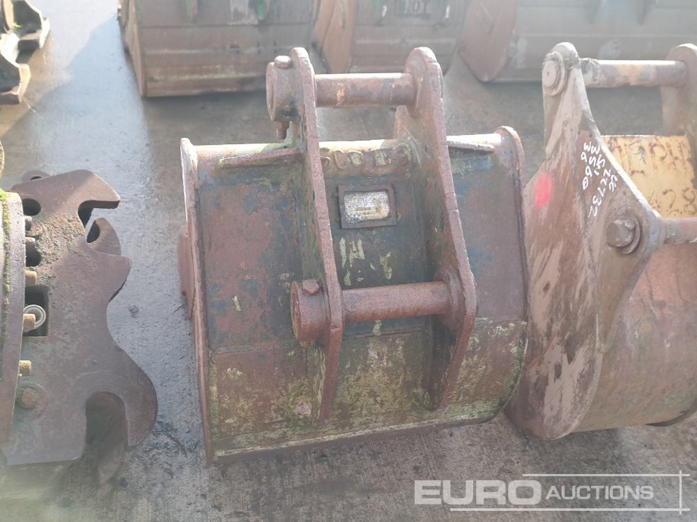 24" Strickland Digging Bucket 50mm Pin to suit 6-8 Ton Excavator - Bucket: picture 4 24" Strickland Digging Bucket 50mm Pin to suit 6-8 Ton Excavator - Bucket: picture 4