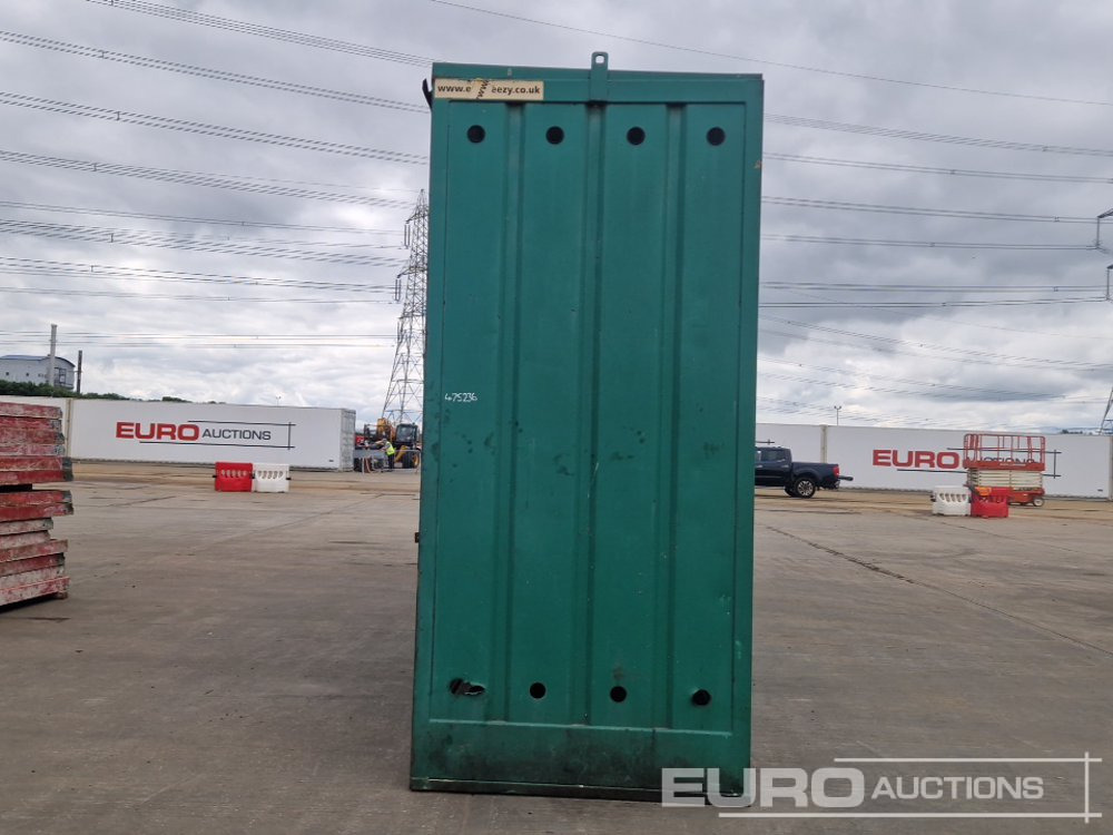 28' x 5' IBC Storage Unit (Cannot Be Reconsigned) - Shipping container: picture 2 28' x 5' IBC Storage Unit (Cannot Be Reconsigned) - Shipping container: picture 2