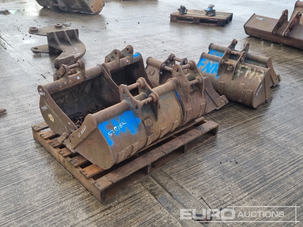 30", 30", 30", 30", 24", 18", 12" Digging Bucket 30-35mm Pin to suit Mini Excavator - Bucket: picture 5 30", 30", 30", 30", 24", 18", 12" Digging Bucket 30-35mm Pin to suit Mini Excavator - Bucket: picture 5