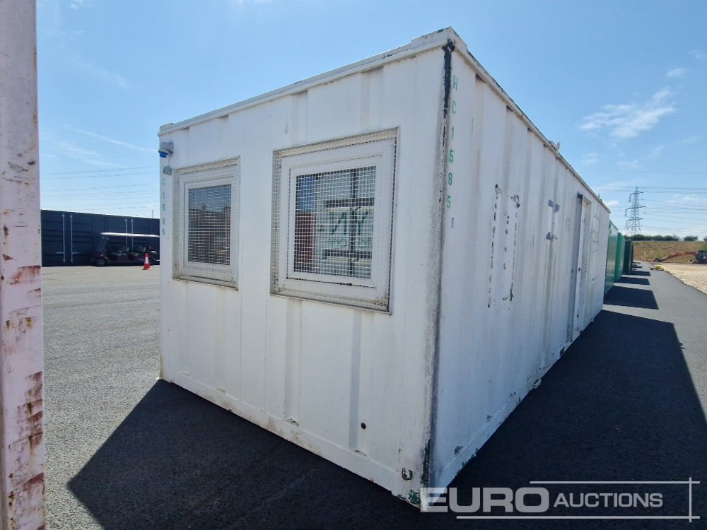 30' x 10' Office Container (Cannot Be Reconsigned) - Shipping container: picture 4 30' x 10' Office Container (Cannot Be Reconsigned) - Shipping container: picture 4