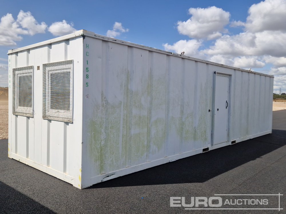 32' x 10' Office (Cannot Be Reconsigned) - Shipping container: picture 5 32' x 10' Office (Cannot Be Reconsigned) - Shipping container: picture 5