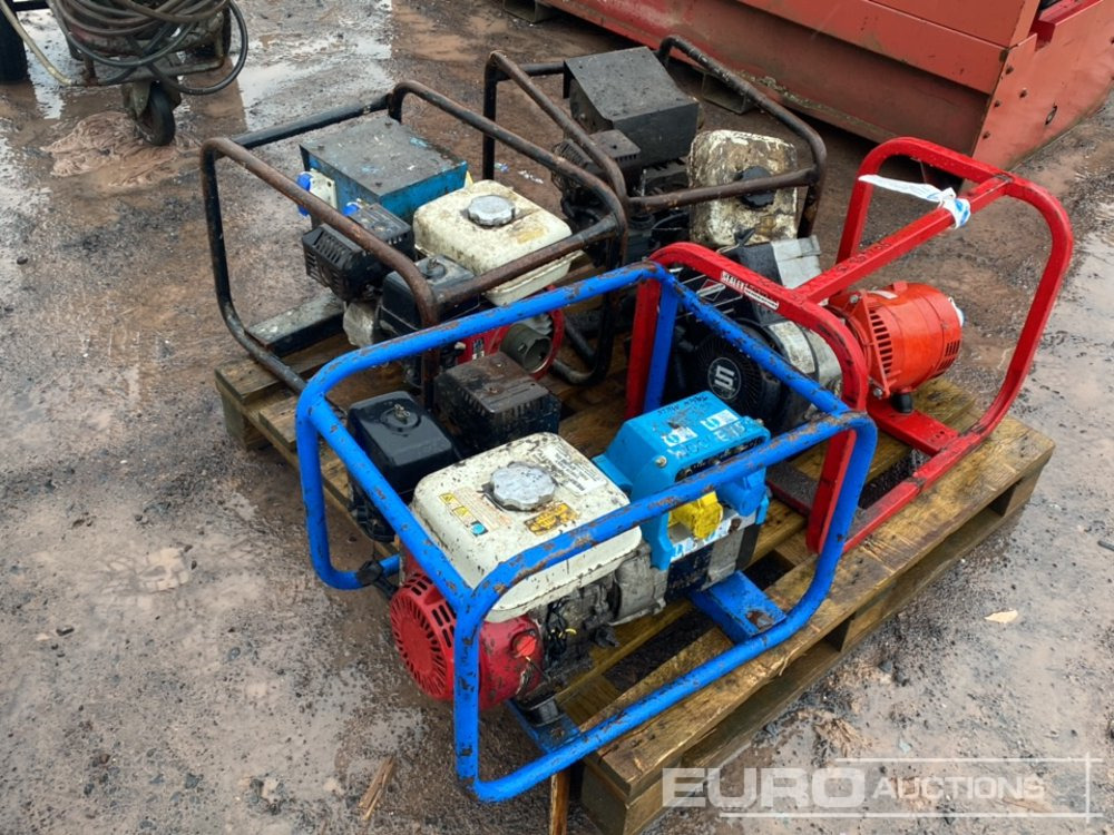 3Kva Petrol Generators (4 of) (Spares) - Generator set: picture 1 3Kva Petrol Generators (4 of) (Spares) - Generator set: picture 1