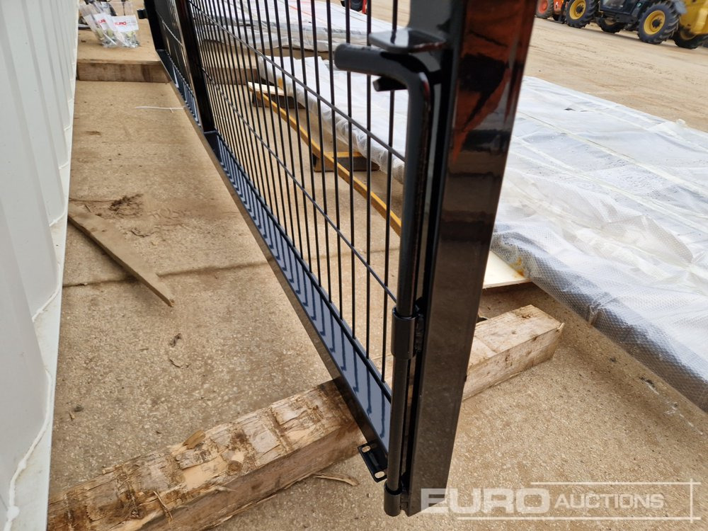 Garage equipment 3m x 2.3m Heavy Duty Galvanized Powder Coated Gate (2 of), 100mm x 100mm Post (2 of), Assembly Kit (Black): picture 14