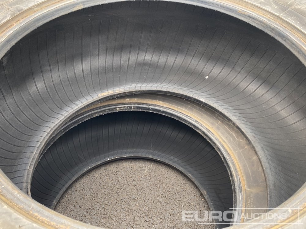 Tire 650/65R38 Trelleborg Tyres (2 of) & 540/65R28 Bridgestone Tyres (2 of): picture 7