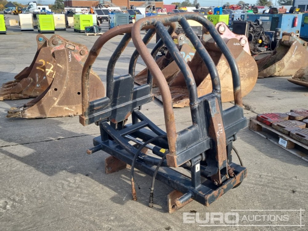 2013 Weaving Machinery Hydraulic Bale Grab to suit Telehandler - Agricultural machinery: picture 5 2013 Weaving Machinery Hydraulic Bale Grab to suit Telehandler - Agricultural machinery: picture 5