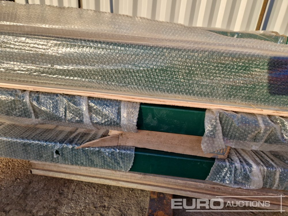 Agricultural machinery 4m x 2.3m Heavy Duty Galvanized Powder Coated Gate (2 of), 100mm x 100mm Post (2 of), Assembly Kit (Green): picture 10