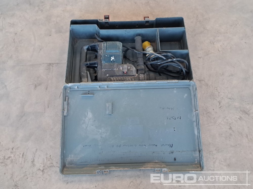 Bosch 110 Volt Hammer Drill - Construction equipment: picture 4 Bosch 110 Volt Hammer Drill - Construction equipment: picture 4