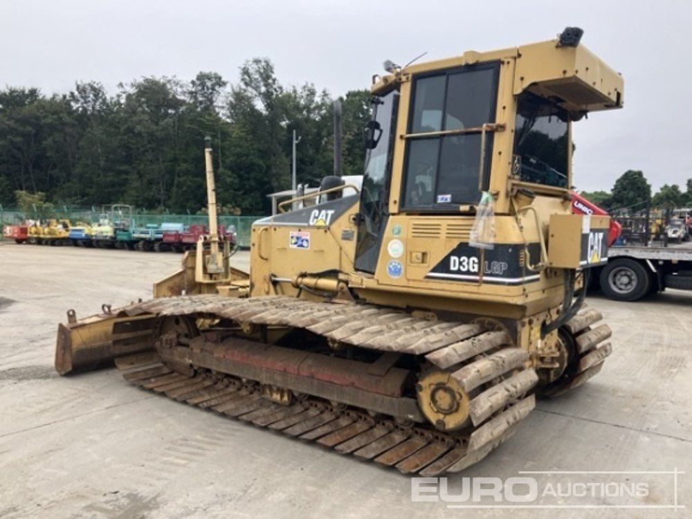 CAT D3G - Bulldozer: picture 4 CAT D3G - Bulldozer: picture 4