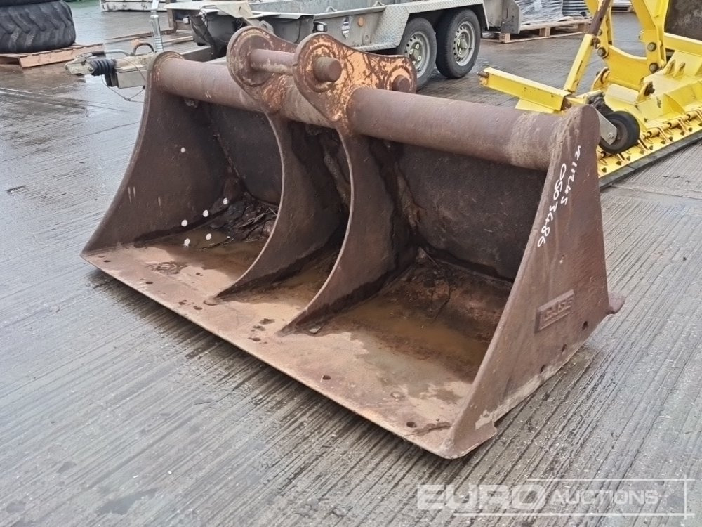 Case 72" Ditching Bucket 65mm Pin to suit 13 Ton Excavator - Bucket: picture 1 Case 72" Ditching Bucket 65mm Pin to suit 13 Ton Excavator - Bucket: picture 1