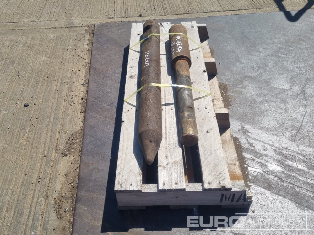 Chisel to suit Breaker (2 of) - Hydraulic hammer: picture 2 Chisel to suit Breaker (2 of) - Hydraulic hammer: picture 2