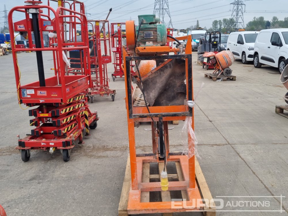 Clipper CM501 - Construction equipment: picture 4 Clipper CM501 - Construction equipment: picture 4
