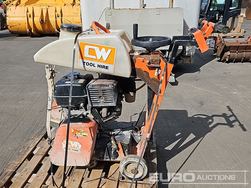Clipper Petrol Road Saw - Asphalt machine: picture 2 Clipper Petrol Road Saw - Asphalt machine: picture 2