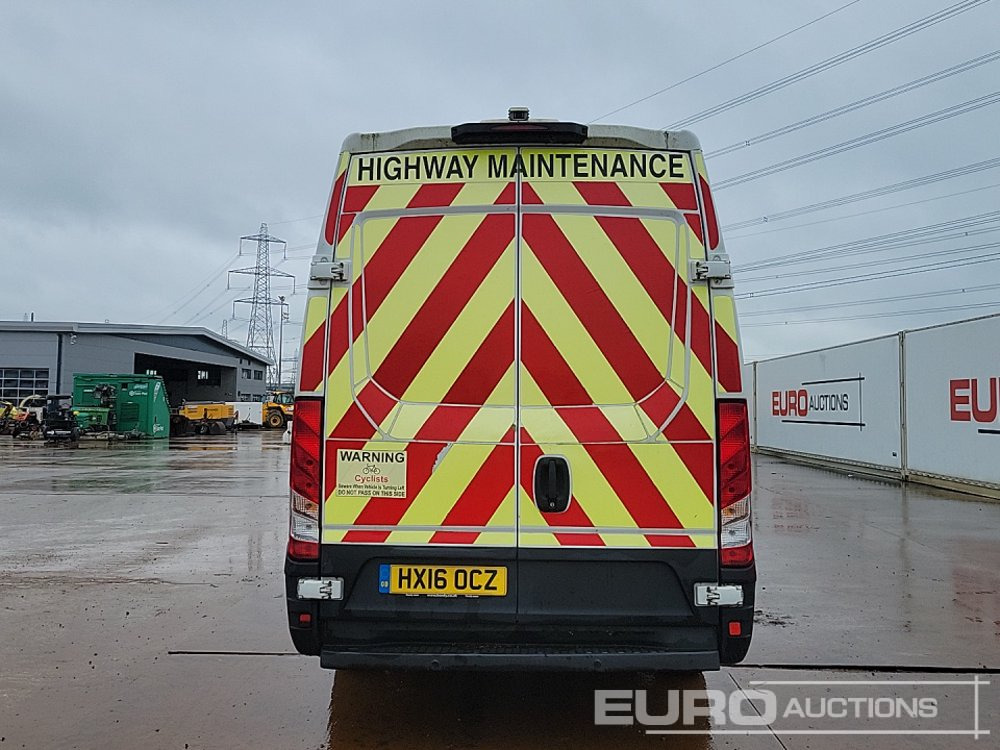 2016 Iveco Daily 35 S13 - Commercial vehicle: picture 4 2016 Iveco Daily 35 S13 - Commercial vehicle: picture 4