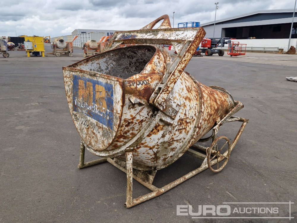 Concrete Skip to suit Crane - Tipping skip: picture 5 Concrete Skip to suit Crane - Tipping skip: picture 5