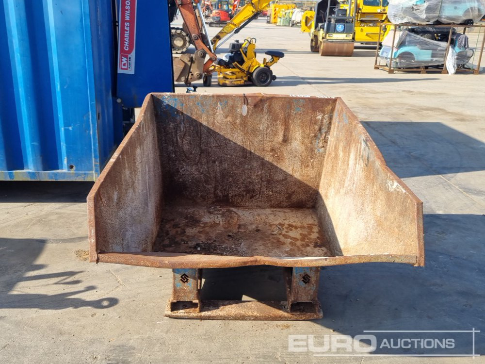 Conquip Skip to suit Forklift - Tipping skip: picture 2 Conquip Skip to suit Forklift - Tipping skip: picture 2