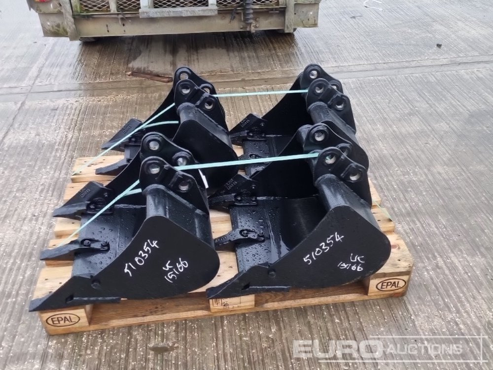 Geith 18", 18", 18", 18" Digging Bucket 30mm Pin to suit Mini Excavator - Bucket: picture 2 Geith 18", 18", 18", 18" Digging Bucket 30mm Pin to suit Mini Excavator - Bucket: picture 2