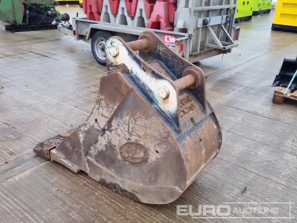Geith 24" Digging Bucket 65mm Pin to suit 13 Ton Excavator - Bucket: picture 3 Geith 24" Digging Bucket 65mm Pin to suit 13 Ton Excavator - Bucket: picture 3